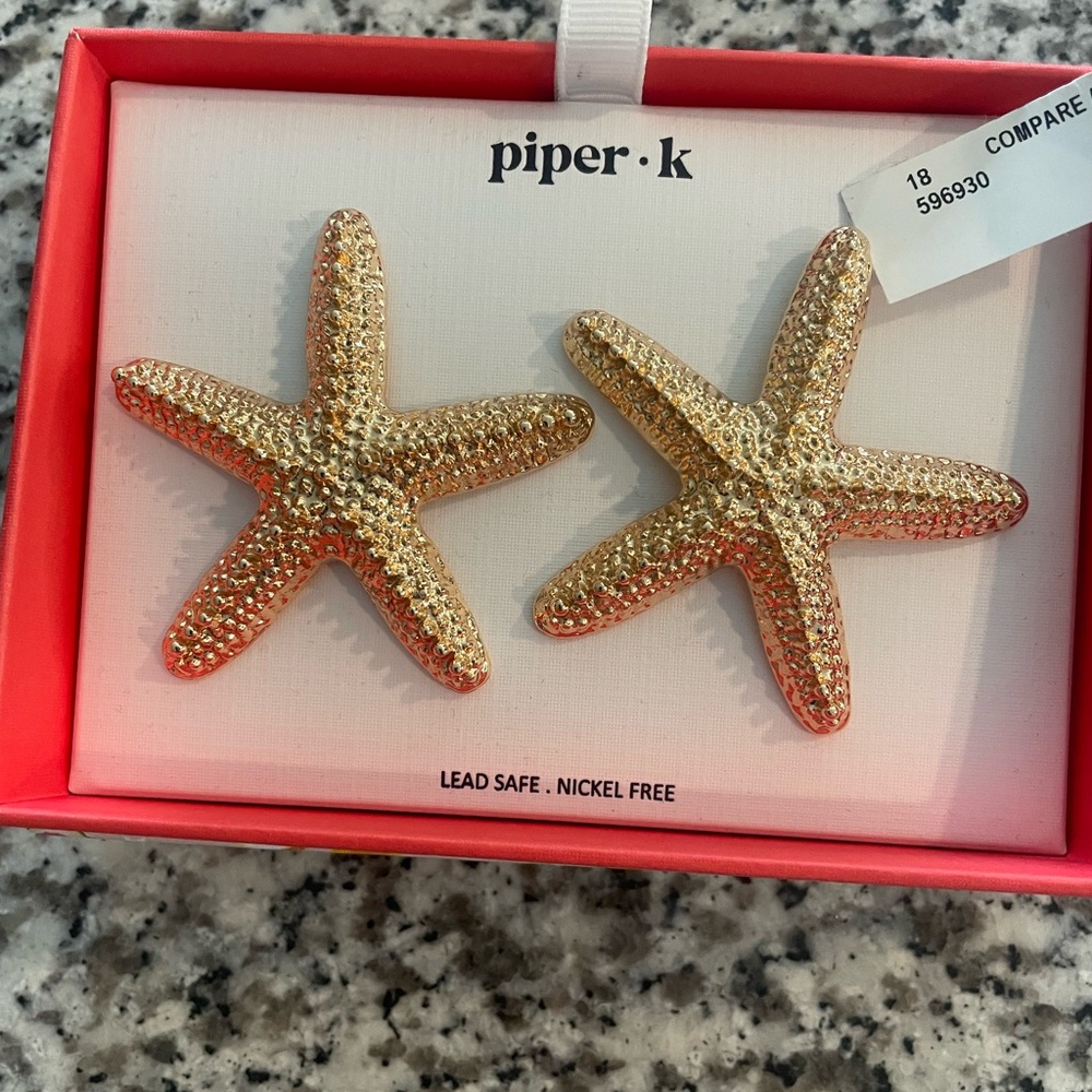 Piper Gold Starfish earrings VIRAL